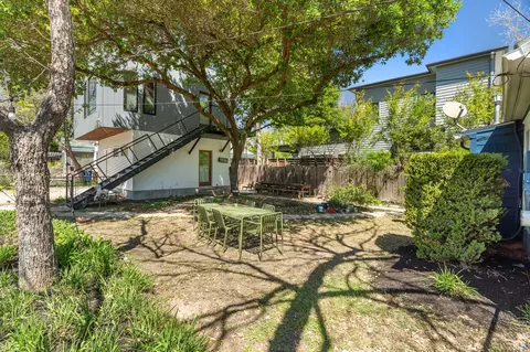 1910 Kinney Ave, Austin, TX 78704