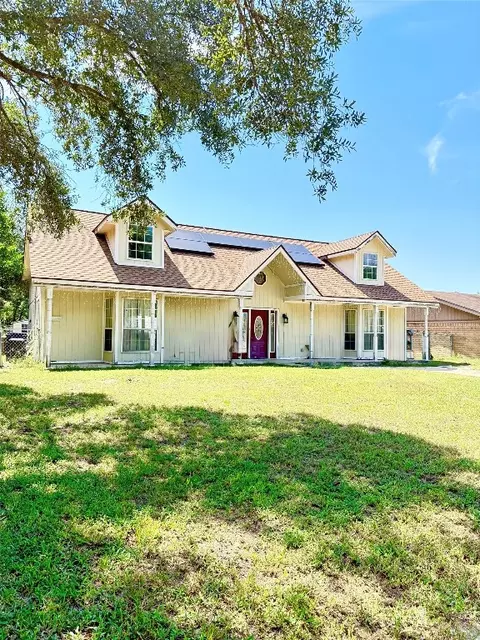 2203 Post Oak Rd, Rockdale, TX 76567