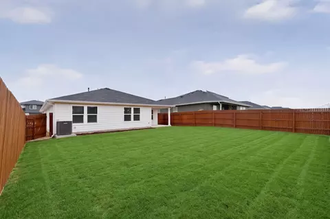 Exterior - 315 Gladiola Loop, Kyle, TX 78640 photo 5 of 6