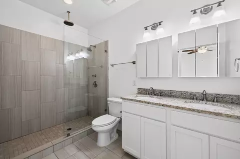 Bath - 2204 E 13th St #A, Austin, TX 78702 photo 1 of 3