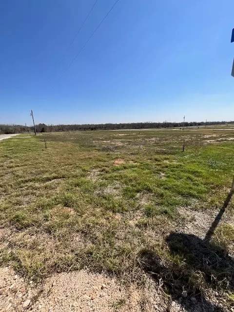 109 Sonoma Dr, Elgin, TX 78621 photo 10