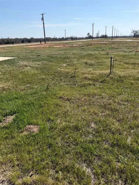 109 Sonoma Dr, Elgin, TX 78621 photo 6