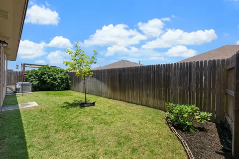 Exterior - 3301 Tilmon Ln, Austin, TX 78725 photo 7 of 10