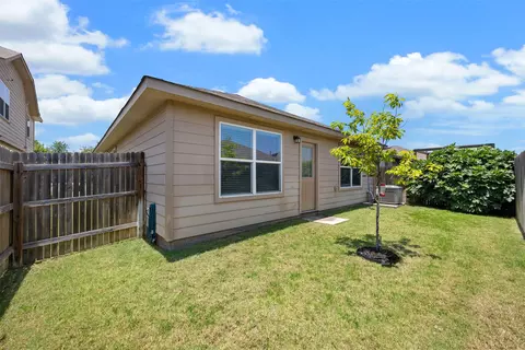 Exterior - 3301 Tilmon Ln, Austin, TX 78725 photo 8 of 10