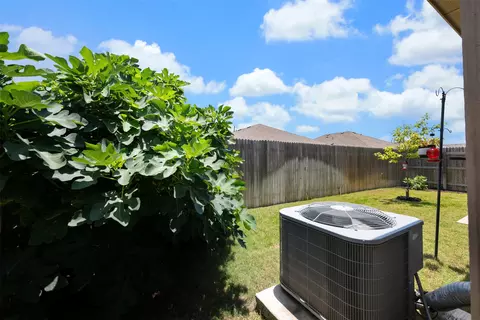 Exterior - 3301 Tilmon Ln, Austin, TX 78725 photo 10 of 10