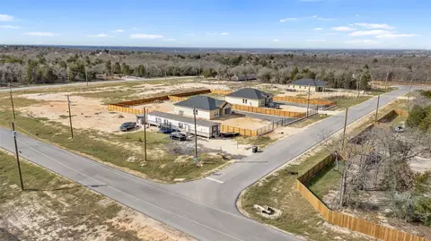 153 Las Alturas Dr, Elgin, TX 78621
