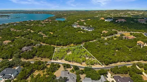 17609 Regatta View Dr, Jonestown, TX 78645