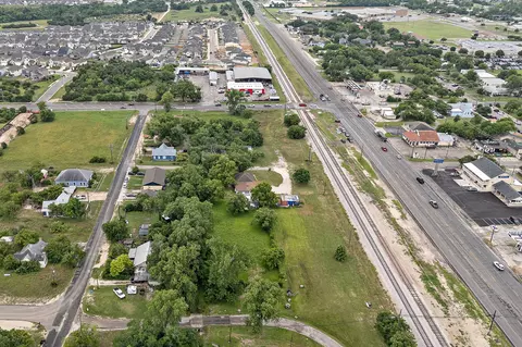 View/Area - 103 E Willis St, Leander, TX 78641 photo 1 of 5