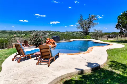 226 Hudson Ln, Dripping Springs, TX 78620