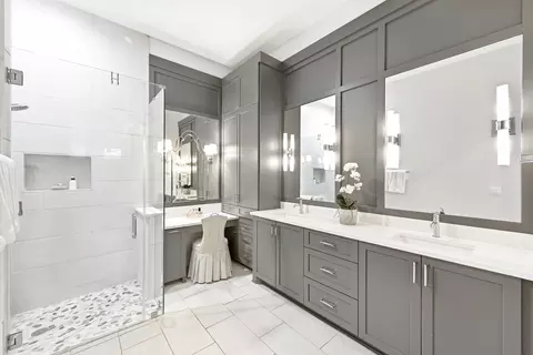 Bath - 4209 Elevator Dr, Austin, TX 78731 photo 1 of 4