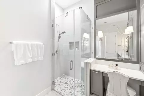 Bath - 4209 Elevator Dr, Austin, TX 78731 photo 2 of 4