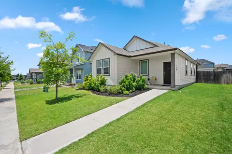 106 Doc Johns Dr, Hutto, TX 78634
