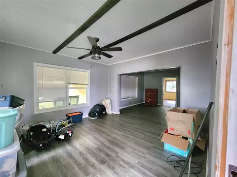 123 E Davis St, Luling, TX 78648 photo 7