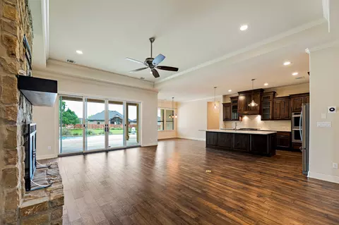135 Gabriel Vis E, Georgetown, TX 78633