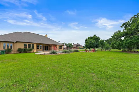 Exterior - 135 Gabriel Vis E, Georgetown, TX 78633 photo 4 of 7