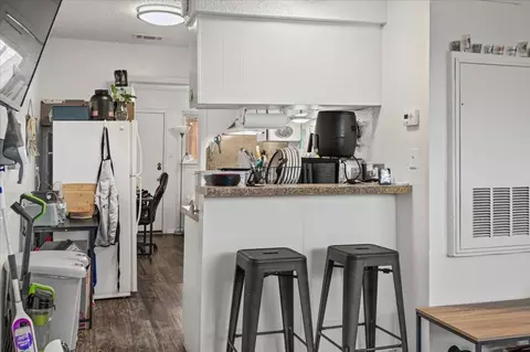 Kitchen - 2808 Whitis Ave #C304, Austin, TX 78705 photo 2 of 4