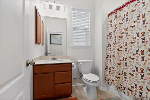 Bath - 213 Jarbridge Dr, Kyle, TX 78640 photo 2 of 2