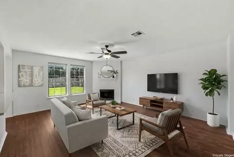 380 Apricot Dr, Kyle, TX 78640