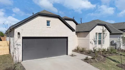 328 Ridgewell Loop, Georgetown, TX 78633 photo 3