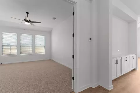 328 Ridgewell Loop, Georgetown, TX 78633 photo 11