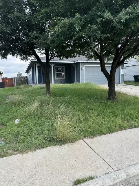 284 Onyx Lake Dr, Kyle, TX 78640