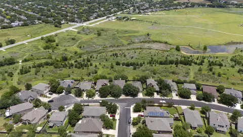 View/Area - 454 Fall Cir, Kyle, TX 78640 photo 2 of 2