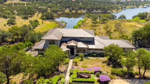 313 Angel Song Cv, Spicewood, TX 78669
