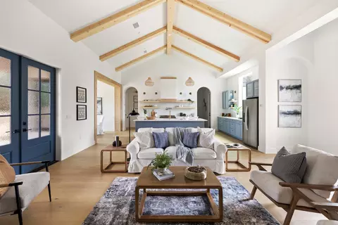 60 War Bonnet, Wimberley, TX 78676