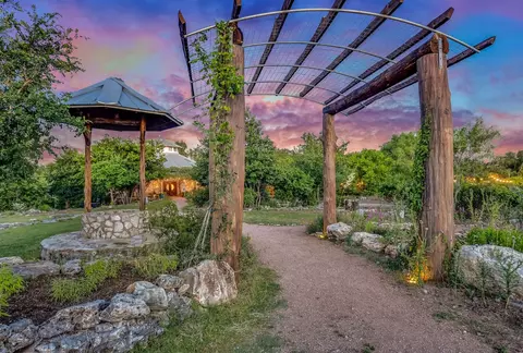 Undisclosed, Spicewood, TX 78669