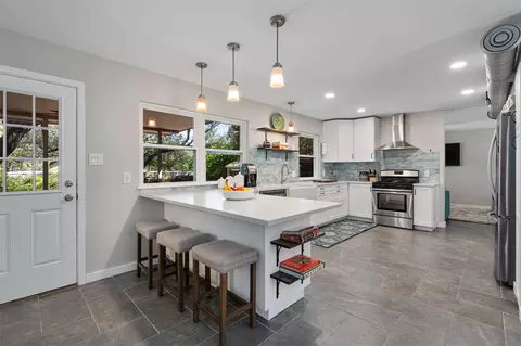 8300 Grayledge Dr, Austin, TX 78753