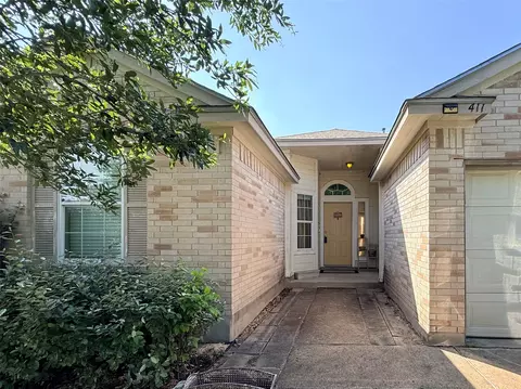 411 Estate Dr, Hutto, TX 78634
