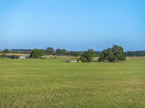 3419 County Road 309, Lexington, TX 78947