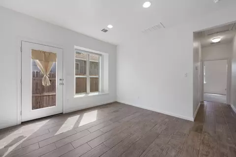 Living - 2805 Seneca Path #31, Leander, TX 78641 photo 6 of 9