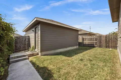 Exterior - 2805 Seneca Path #31, Leander, TX 78641 photo 5 of 9