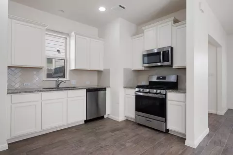 Kitchen - 2805 Seneca Path #31, Leander, TX 78641 photo 1 of 3
