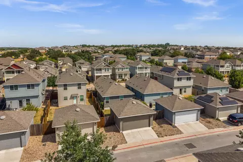 View/Area - 2805 Seneca Path #31, Leander, TX 78641 photo 2 of 5