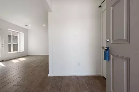 Entry Way - 2805 Seneca Path #31, Leander, TX 78641 photo 1 of 3