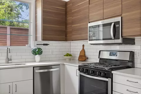 Kitchen - 1604 Haskell St #2, Austin, TX 78702 photo 2 of 5