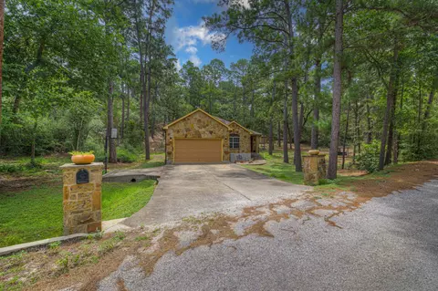 107 Nanakuli, Bastrop, TX 78602