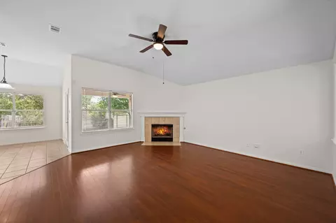 Living - 882 Shadow Creek Blvd, Buda, TX 78610 photo 2 of 4