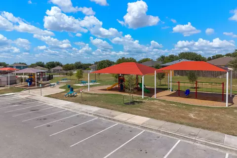 Exterior - 882 Shadow Creek Blvd, Buda, TX 78610 photo 8 of 9
