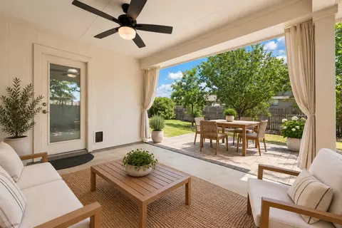 Exterior - 882 Shadow Creek Blvd, Buda, TX 78610 photo 2 of 9