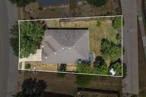 View/Area - 882 Shadow Creek Blvd, Buda, TX 78610 photo 1 of 5