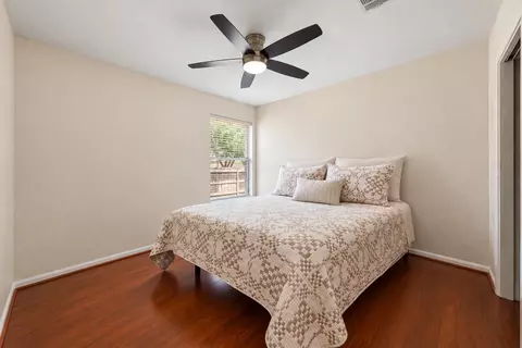 Bedroom - 882 Shadow Creek Blvd, Buda, TX 78610 photo 4 of 5