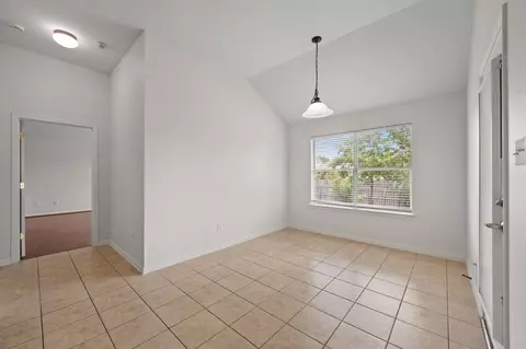 Entry Way - 882 Shadow Creek Blvd, Buda, TX 78610 photo 2 of 2
