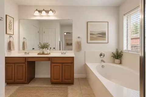 Bath - 882 Shadow Creek Blvd, Buda, TX 78610 photo 1 of 4