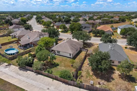 View/Area - 882 Shadow Creek Blvd, Buda, TX 78610 photo 2 of 5
