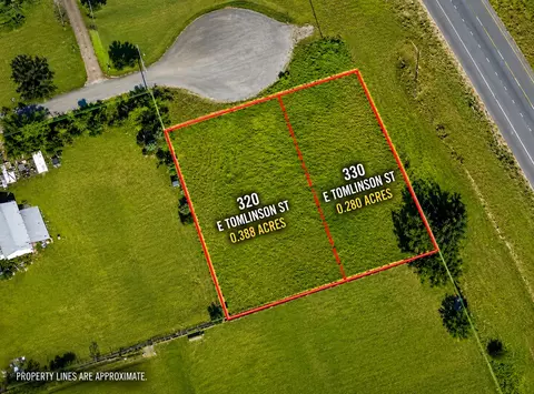 320 E 330 E Tomlinson St, Florence, TX 76527