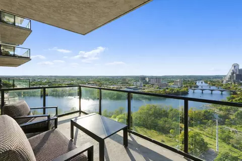 70 Rainey St #1908, Austin, TX 78701