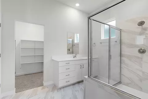 Bath - 116 Ridgewell Loop, Georgetown, TX 78633 photo 1 of 3